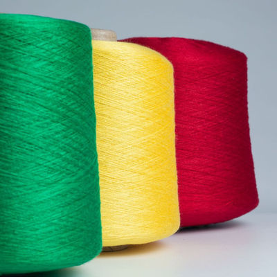 3226S/1 Filamento de linha de fibra viscosa misturada Fio 60S Anel quente 50% Tricotagem Espunha Costura 30S/1 Vórtice 75D/24F Contagem